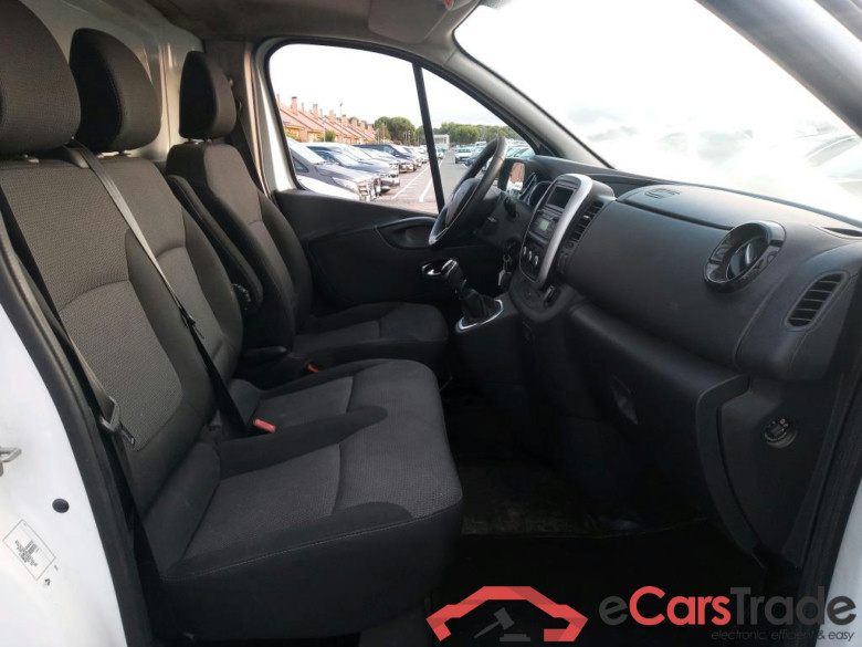 RENAULT Trafic / 2019 / 4P / furgón Furgón 27 L1H1 Energy BluedCi 88 kW (AC) #6
