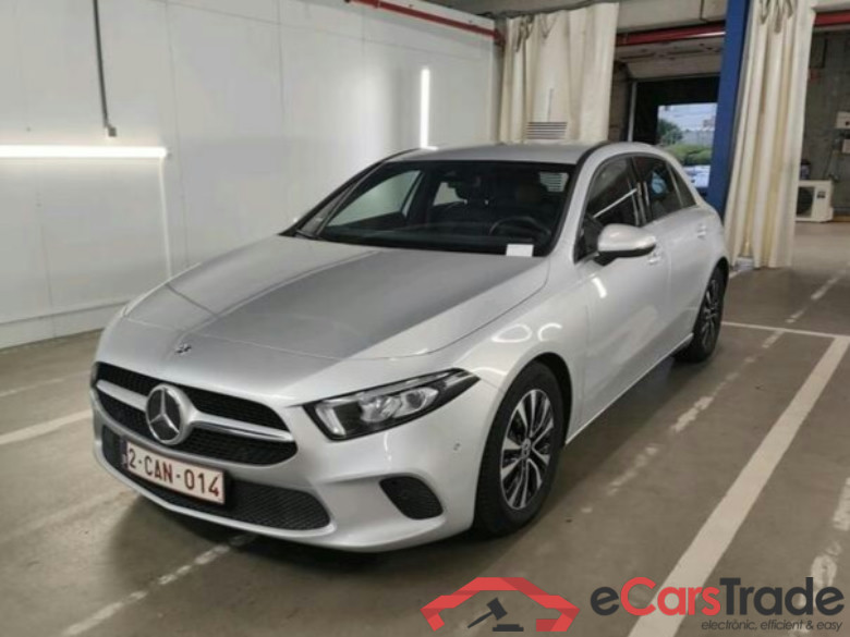 Mercedes A 180d Aut. LED Widescreen Navi 1/2 Sport-Leather KeylessGo Camera Klima PDC ...