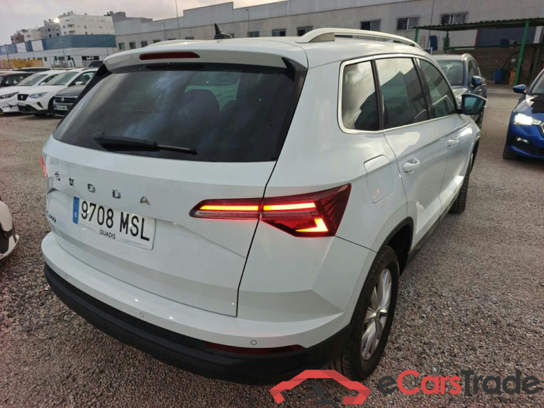 SKODA Karoq / 2021 / 5P / todoterreno 1.5 TSI 110kW (150CV) DSG ACT Selection #2