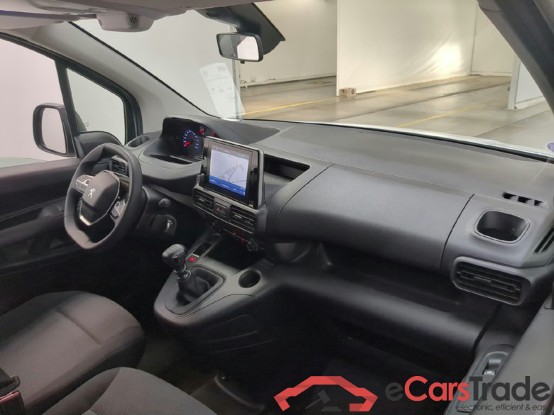 PEUGEOT Partner / 2018 / 4P / Fourgonnette PURETECH 110 S&S STANDARD 650KG PREMIUM #5