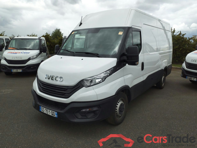 IVECO 35S  IVECO 35S  14V 3,5T 136CV 3520L Q-LEAF 4X2 #1
