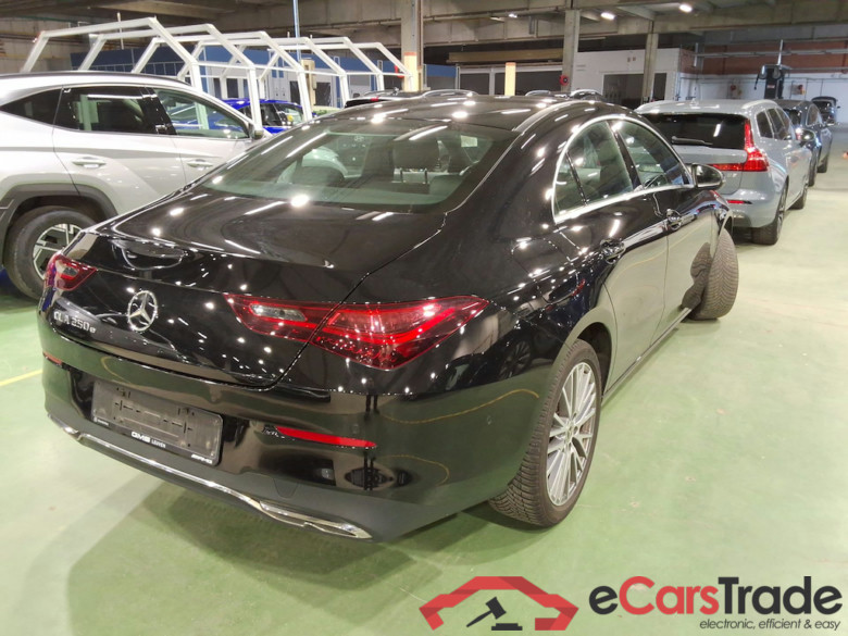 MERCEDES-BENZ CLA 1.3 CLA 250 E LUXURY LINE DCT #4
