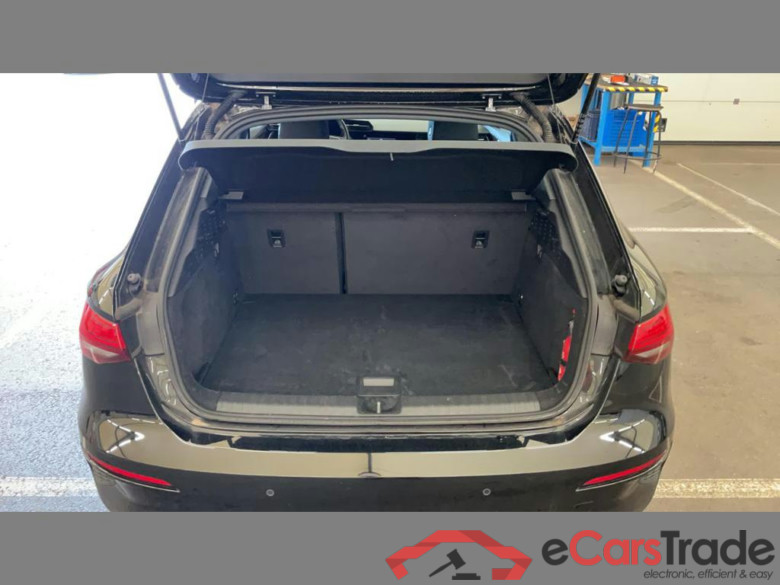 AUDI A3 Sportback 30 TFSI Attraction #6