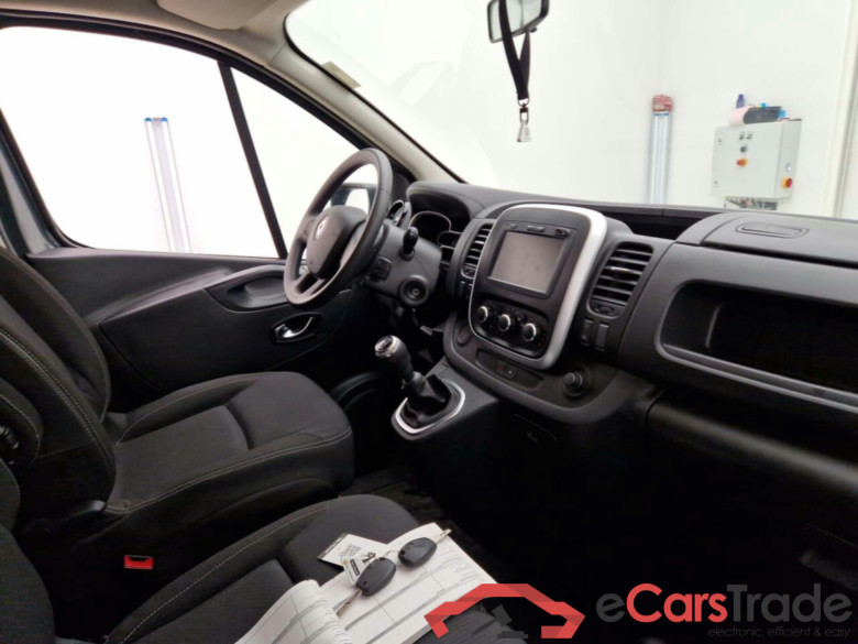 RENAULT TRAFIC 2.0 ENERGY BLUE DCI GRAND CONF #3