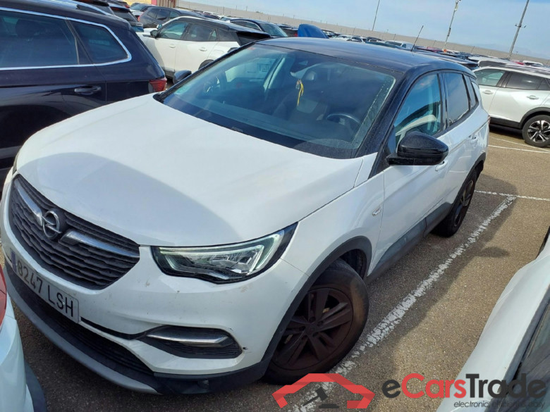 OPEL Grandland X / 2017 / 5P / todoterreno 1.2 Turbo Design Line #1