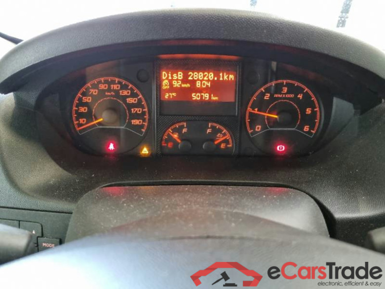 PEUGEOT BOXER / 2014 / 4P / FURGONE 333 L2H2 2.2 BLUEHDI 140CV SeS #4