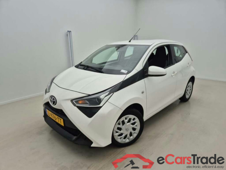 TOYOTA Aygo 1.0 VVT-i x-play