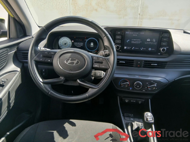HYUNDAI i20 / 2023 / 5P / berlina con portón 1.0 TGDI 74kW (100CV) Klass #3