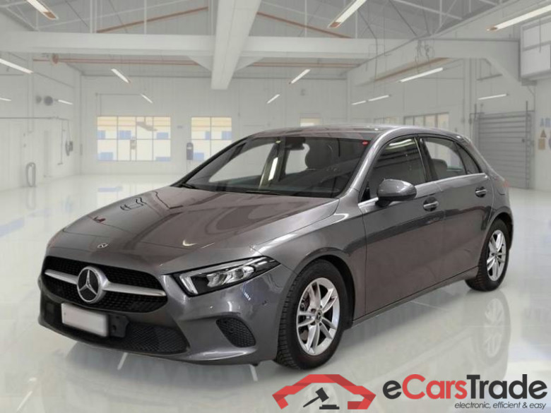 MERCEDES-BENZ CLASSE A / 2018 / 5P / BERLINA A 180 D AUTOMATIC BUSINESS EXTRA