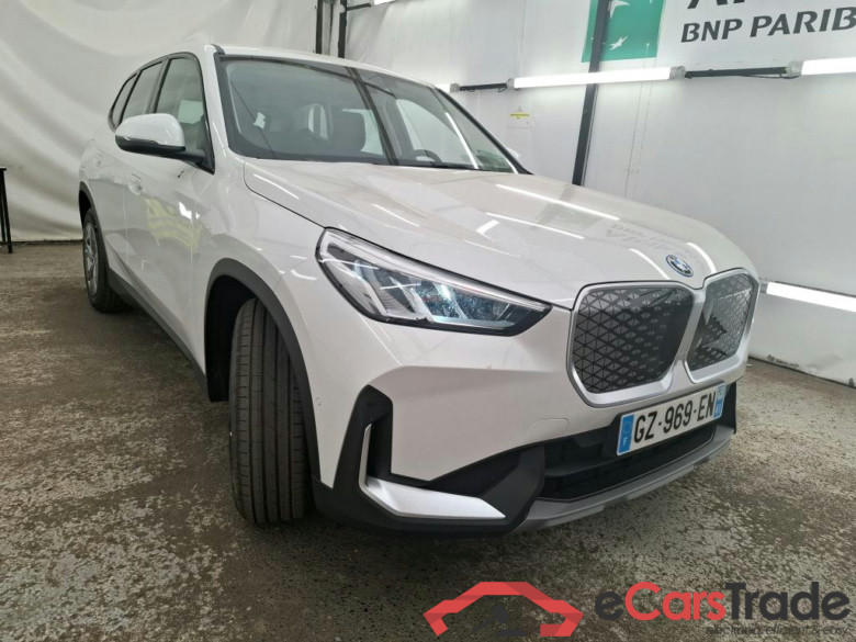 BMW iX1 / 2022 / 5P / SUV eDrive20 #5