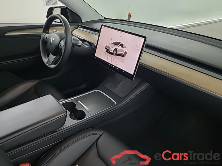 Tesla Model Y Long Range Dual Motor AWD 5D 378kW #6