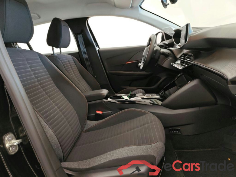 Peugeot e-208 Active 50kWh 136 5d #3