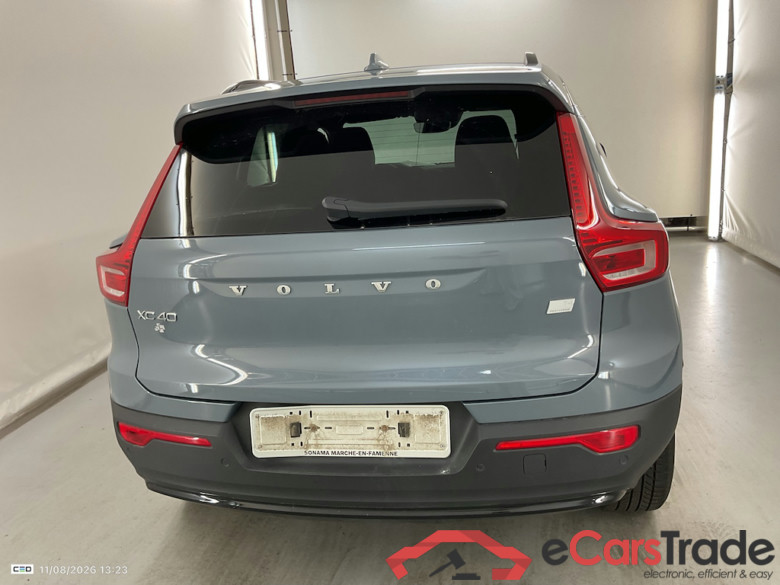 VOLVO XC40 1.5 T4 PHEV PLUS DARK DESIGN DCT
