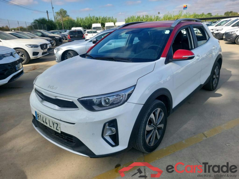KIA Stonic / 2017 / 5P / todoterreno 1.0 T-GDi 88kW (120CV) MHEV iMT Drive #1