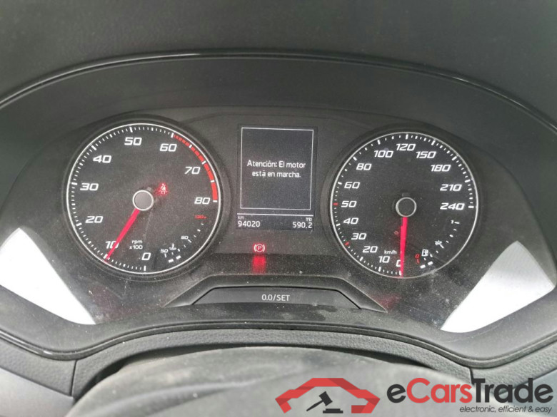 SEAT Arona / 2017 / 5P / todoterreno 1.0 TSI 85kW (115Cv) Style Edition Eco (CX) #4