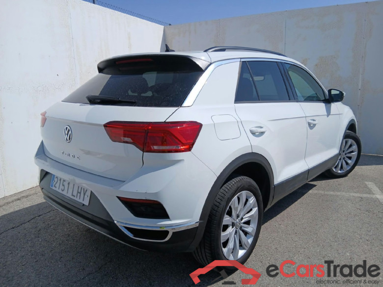 VOLKSWAGEN T-Roc / 2017 / 5P / todoterreno Advance 1.0 TSI 85kW (115CV) (CX) #2