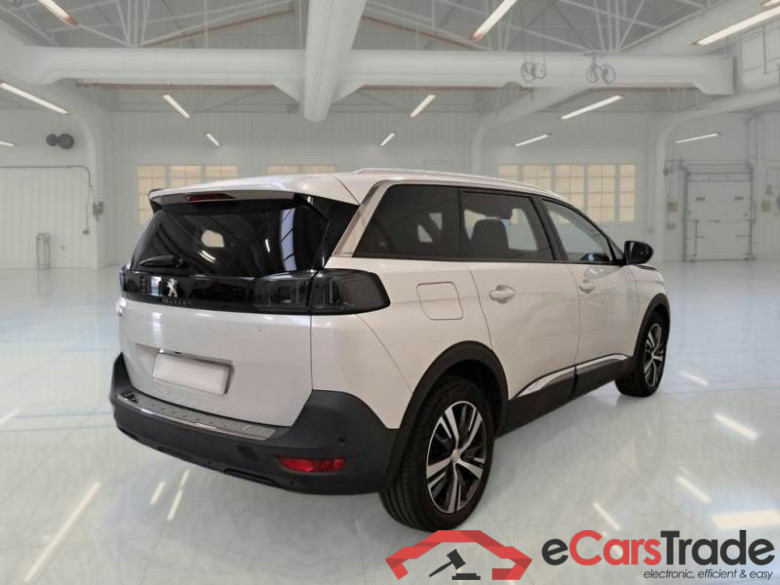 PEUGEOT 5008 / 2020 / 5P / SUV BLUEHDI 130 ALLURE EAT8 S/S AUT. #2