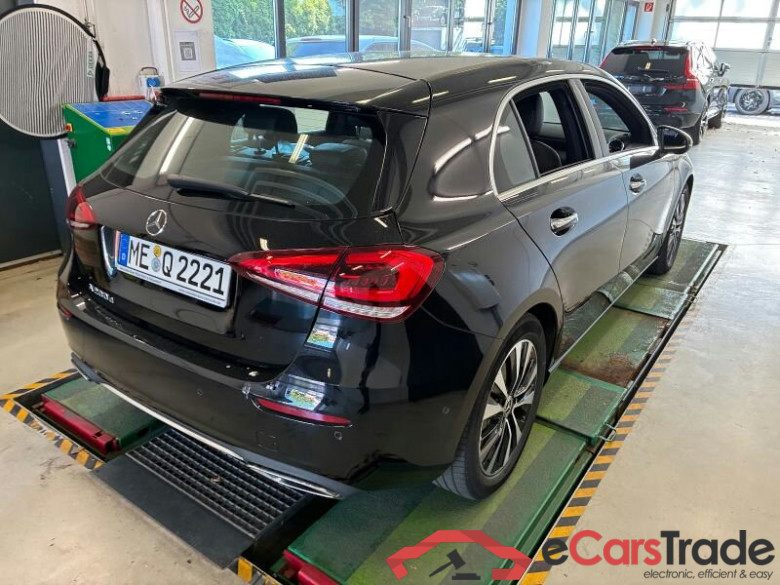 Mercedes-Benz A (BM 177)(03.2018->) DE - LimS5 A 200 d EU6d, Progressive, 2018 - 2022 #3