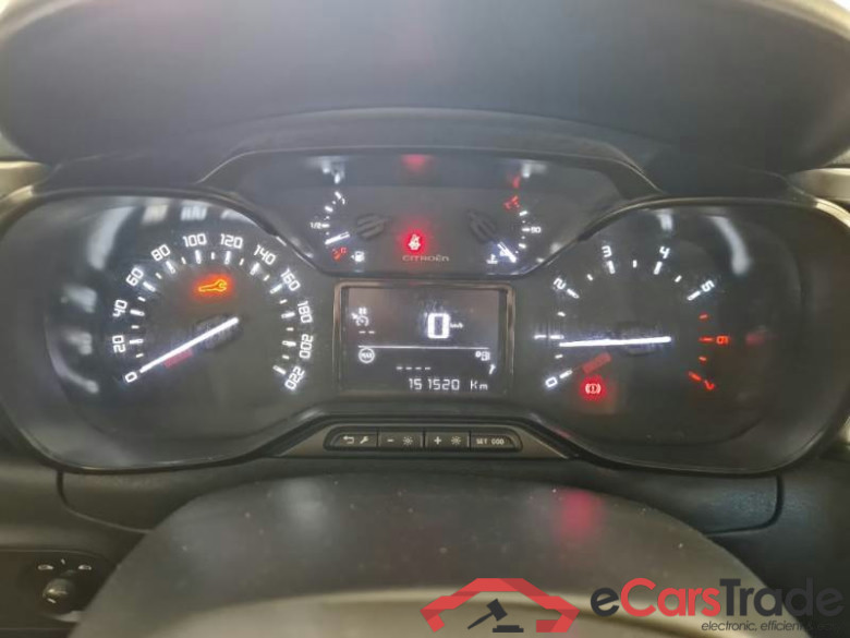 CITROEN C3 / 2020 / 5P / BERLINA BLUEHDI 100 SeS FEEL VAN #4