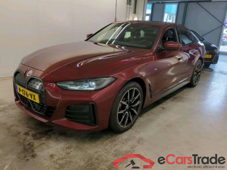 BMW i4 40