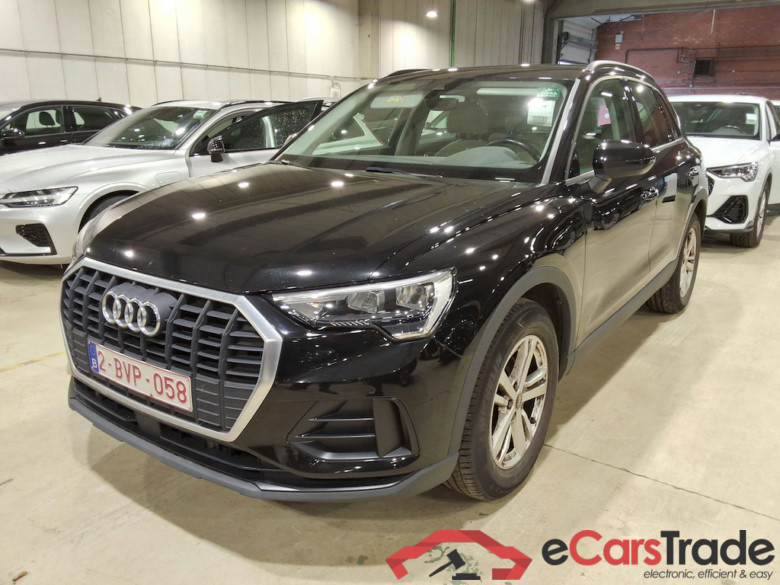 AUDI Q3 1.5 35 TFSI S TRONIC BUS. ED. ATTRACTION