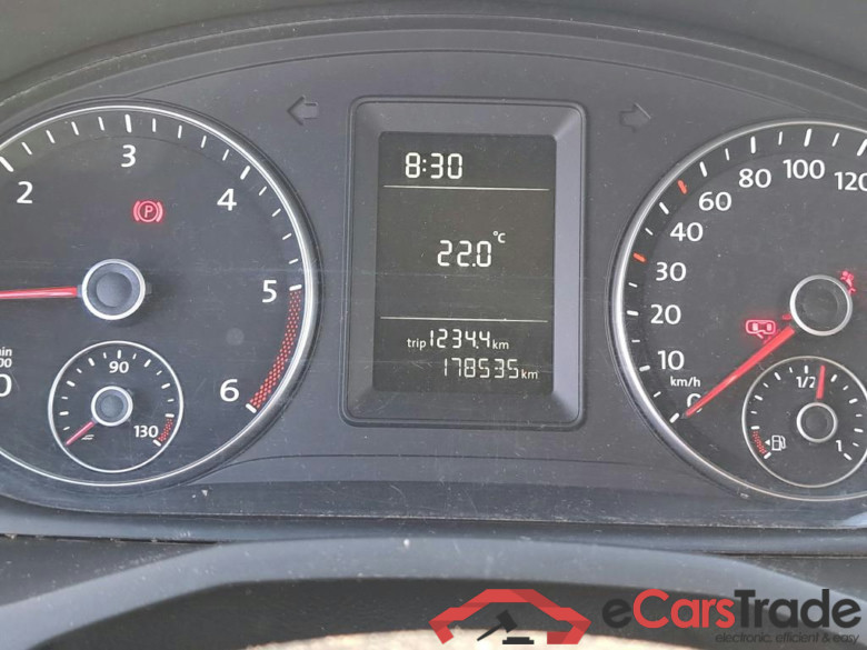 VOLKSWAGEN Caddy / 2015 / 4P / furgón derivado de turismo Business 2.0 TDI 75kW (102CV) BMT #5