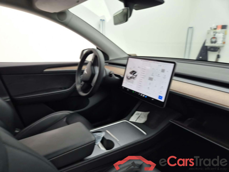TESLA MODEL Y 75KWH LONG RANGE AWD AUTOPILOT #3
