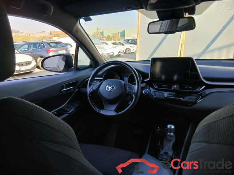 TOYOTA C-HR / 2016 / 5P / todoterreno 1.8 125H Advance (CX) #3