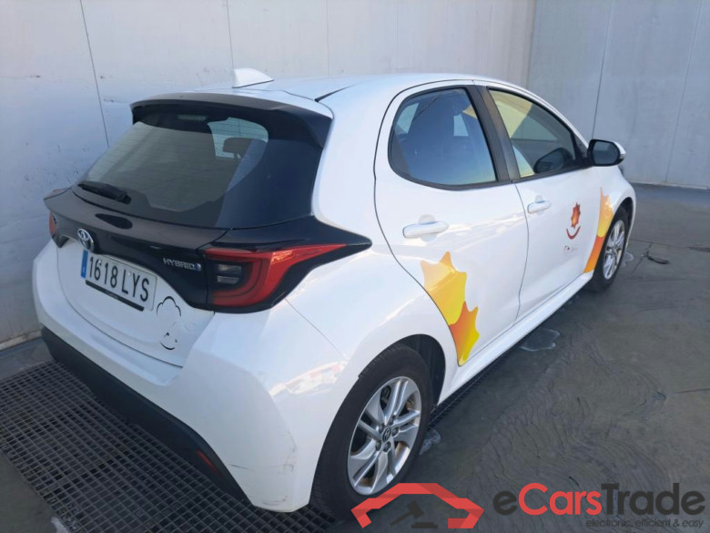 TOYOTA Yaris / 2020 / 5P / berlina con portón 1.5 120H Active Tech #2