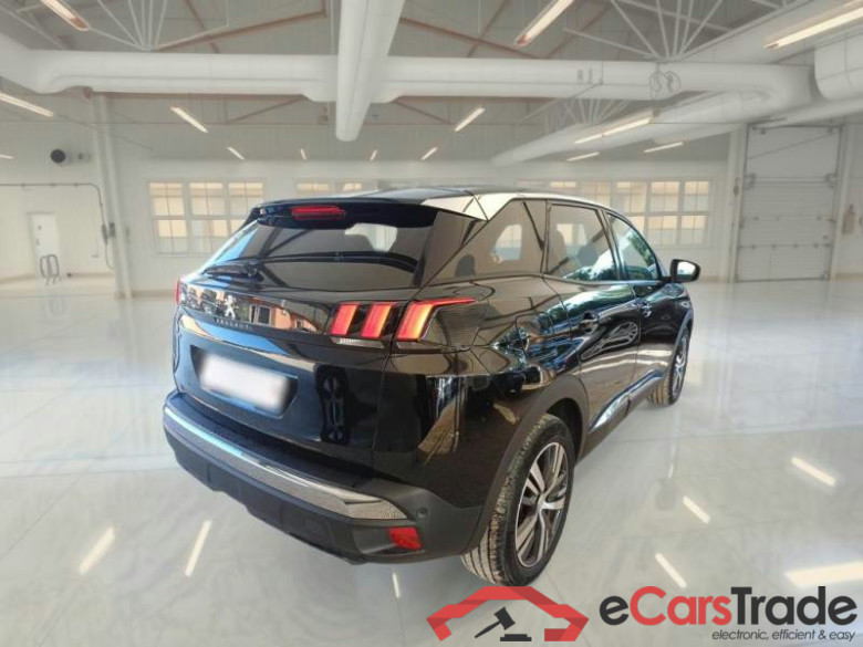 PEUGEOT 3008 / 2020 / 5P / SUV BLUEHDI 130 EAT8 SeS ALLURE #2