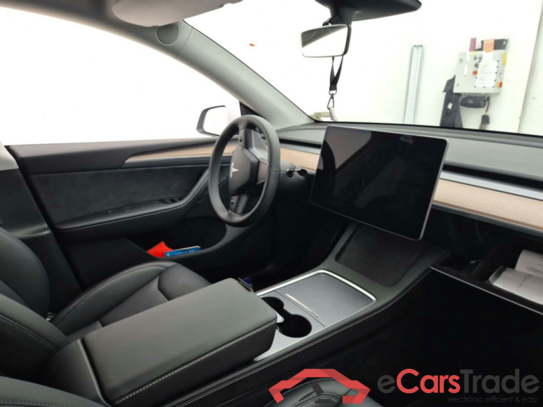 TESLA MODEL Y 75KWH LONG RANGE AWD AUTOPILOT #3