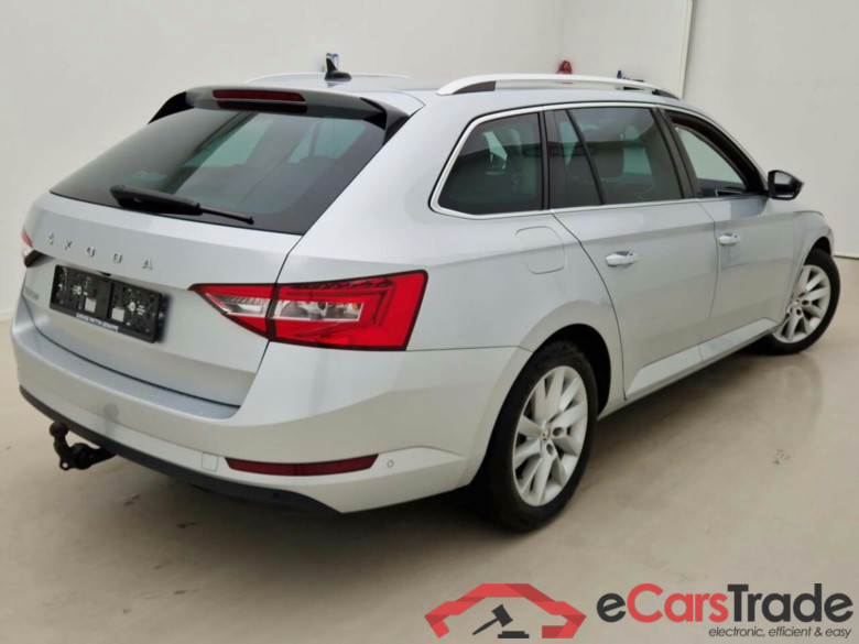 SKODA SUPERB COMBI 2.0 CRTDI STYLE #2