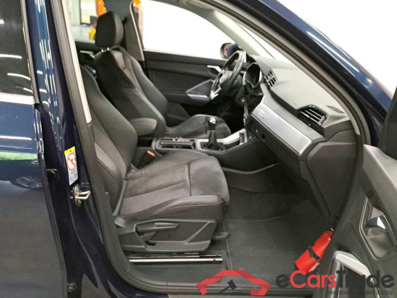 AUDI Q3 1.5 35 TFSI LED-Matrix Virtual Navi Sport-Leather-Alcantara Camera Klima PDC ... #6