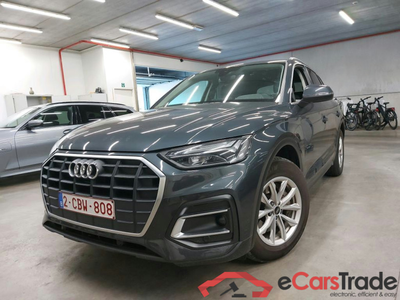 AUDI - AUD Q5 30 TDI S-Tronic 136PK Business Edition Attraction & Pack Business With Heated Seats & Assistance City & Foldable Trailer Hook