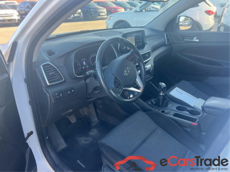 HYUNDAI Tucson / 2018 / 5P / todoterreno 1.6 CRDI 85kW (116CV) 48V SLE 4X2(SP)(SL) #3