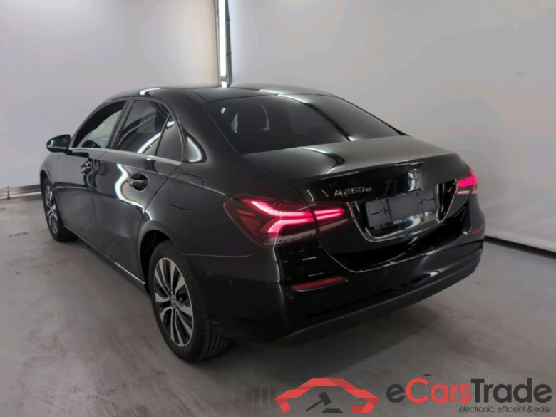 MERCEDES-BENZ A-CLASS LIMOUSINE 1.3 A 250 E BUSINESS SOLUTION DCT #3