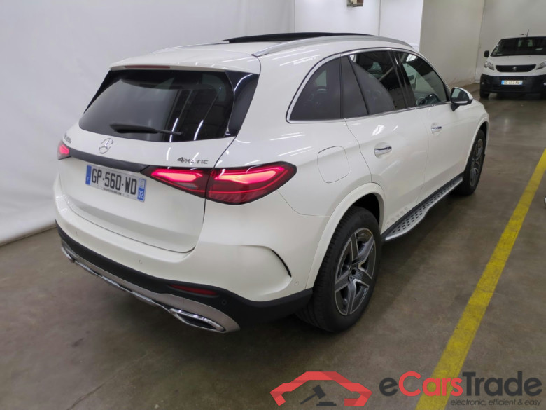 MERCEDES-BENZ GLC / 2022 / 5P / SUV GLC 300 e AMG Line 4MATIC #5