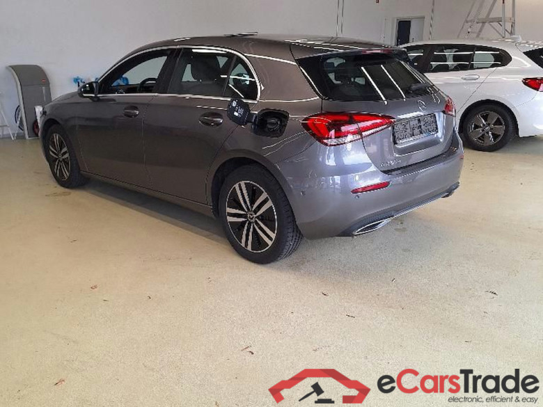 Mercedes A 250e Plug-In Hybrid Progressive Aut. LED Ambient Widescreen Navi Sport-Leather KeylessGo Camera Klima PDC ... #4