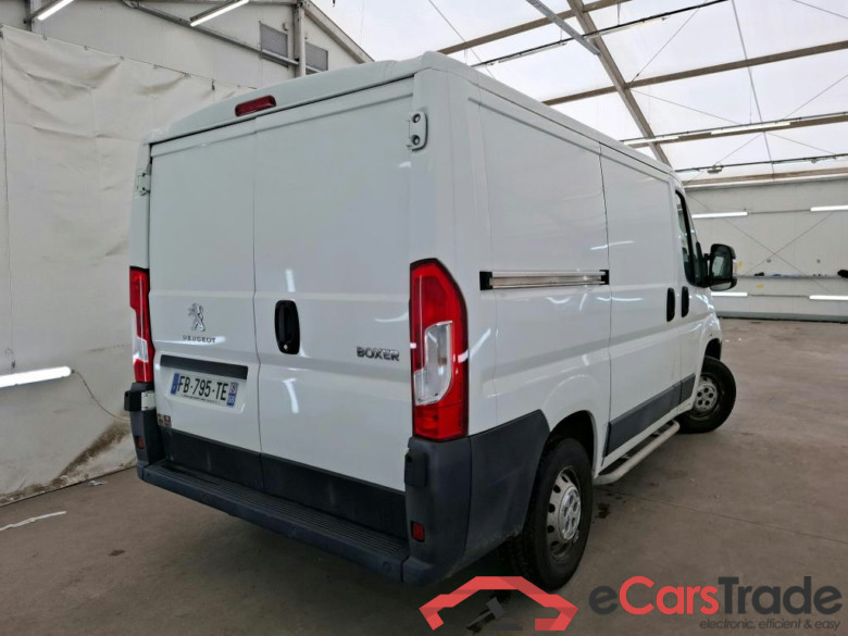 PEUGEOT Boxer / 2014 / 4P / Fourgon tôlé BLUEHDI 110 PREMIUM PACK 330 L1H1 #3