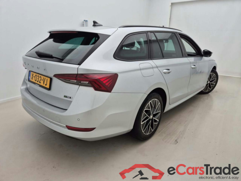 SKODA Octavia Combi 1.0 e-TSI Ambition #2