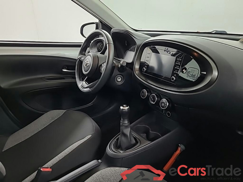 TOYOTA Aygo X 1.0 VVT-I MT play 5D 53kW #6