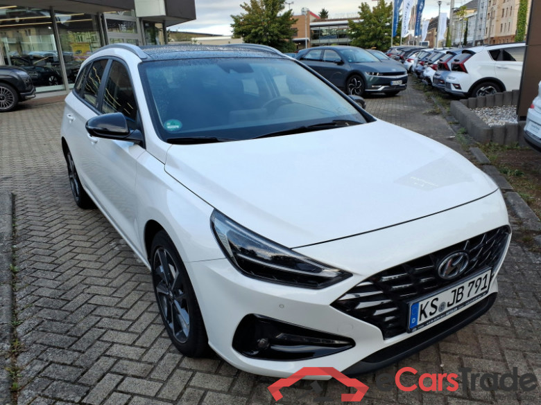 Hyundai i30 cw 1.0l Dreizylinder Motor mit 120PS, falsch im GA
