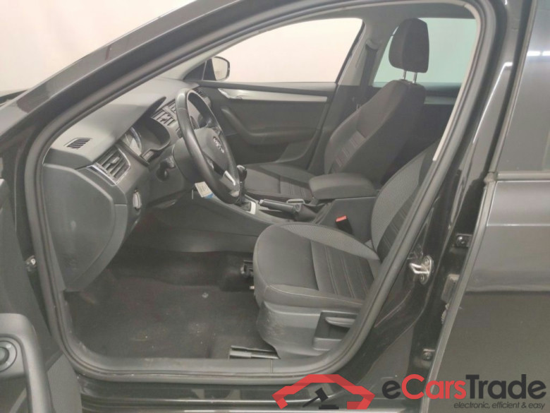 Skoda Octavia Combi 1.6 CRTDI GreenTec 85kW Ambition 5d #3