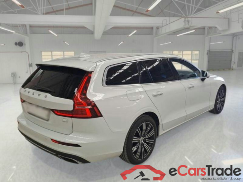 VOLVO V60 / 2019 / 5P / STATION WAGON T6 PLUG-IN AWD AUTOM.RECH.INSCRIPTION #2
