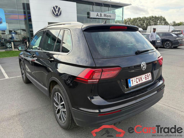 VOLKSWAGEN Tiguan Tiguan Comfortline 2.0 TDI SCR BMT 85 kW (115 ch) 6 vitesses manuel #4