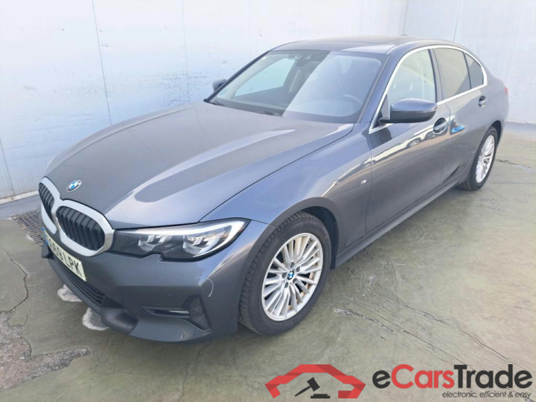 BMW Serie 3 / 2018 / 4P / sedán 318d Auto.