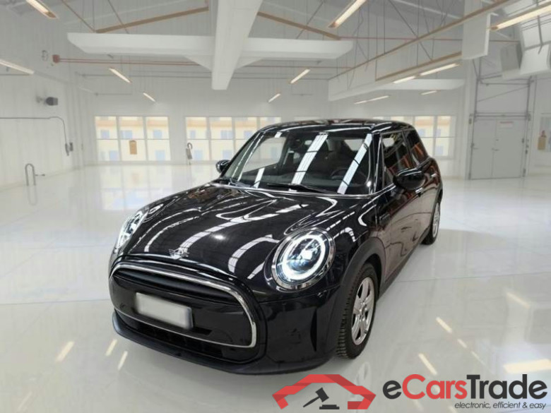 MINI MINI / 2021 / 5P / BERLINA COOPER ESSENTIAL AUTO #1