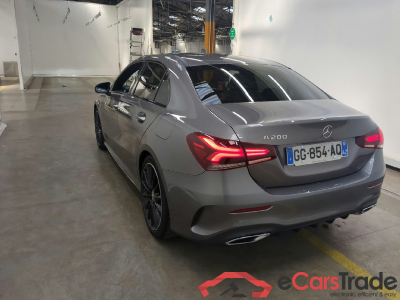 MERCEDES-BENZ Classe A Berline / 2018 / 4P / Berline A 200 AMG Line 7G-DCT #3