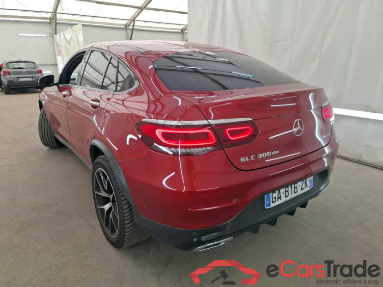 MERCEDES-BENZ GLC Coupe / 2019 / 5P / Coupé 2.0 GLC 300 DE AMG LINE 4MATIC