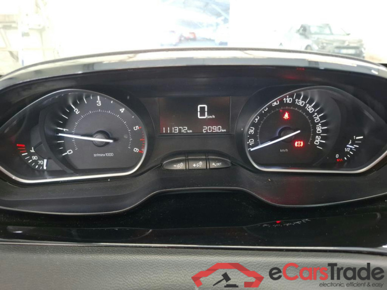 PEUGEOT 208 Affaire VU 5p Berline 1.6 BLUEHDI 75 PREMIUM PACK #6